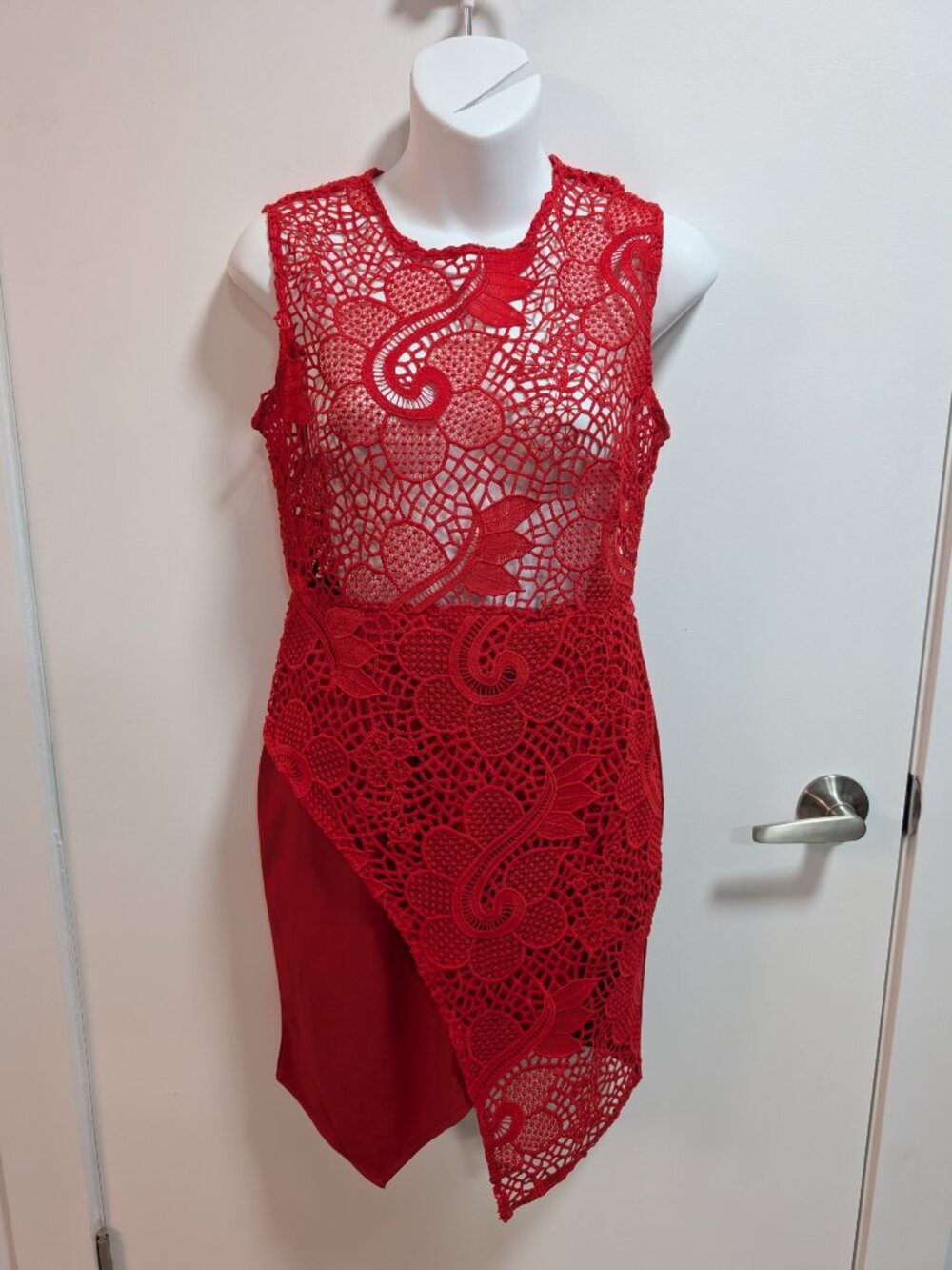 NEW Sleeveless Red Lace Dress with Asymmetrical Hemline